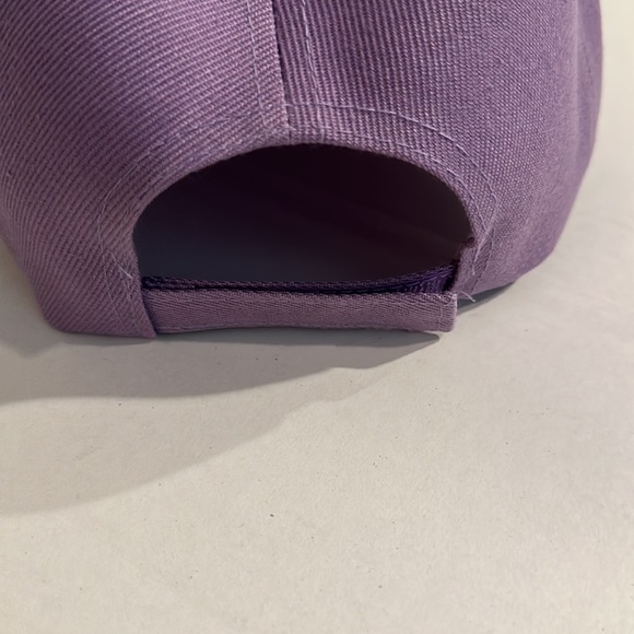 Violet Cap NEW - Picture 5 of 5